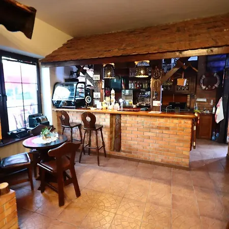 Karczma Pod Jesionem 3* Brdow