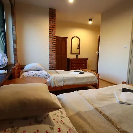 Karczma Pod Jesionem בית הארחה 3*