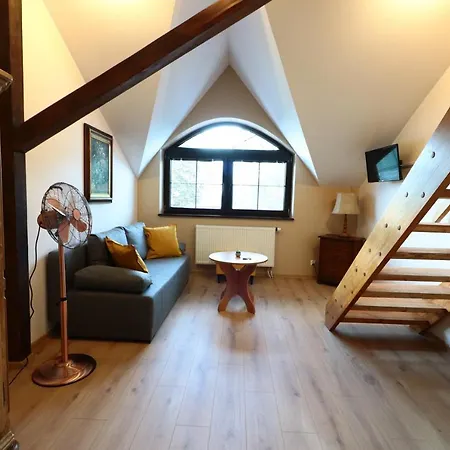 Karczma Pod Jesionem בית הארחה Brdow