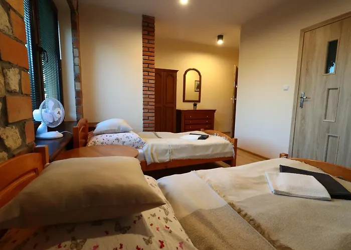 Karczma Pod Jesionem Gasthuis 3*