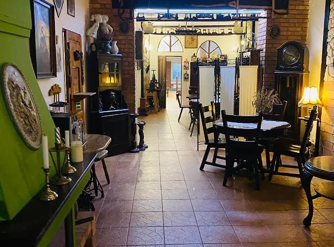 Pensjonat Karczma Pod Jesionem 3*